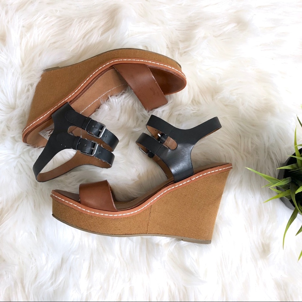DV by DOLCE VITA Brown and Black Platform Wedges